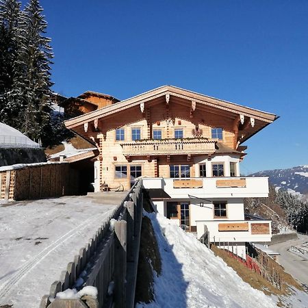 Holiday Flat Schoeser, Fuegen Fuegenberg Exterior foto