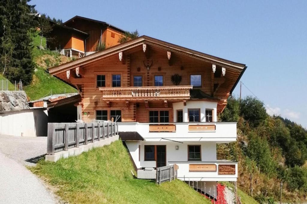 Holiday Flat Schoeser, Fuegen Fuegenberg Exterior foto