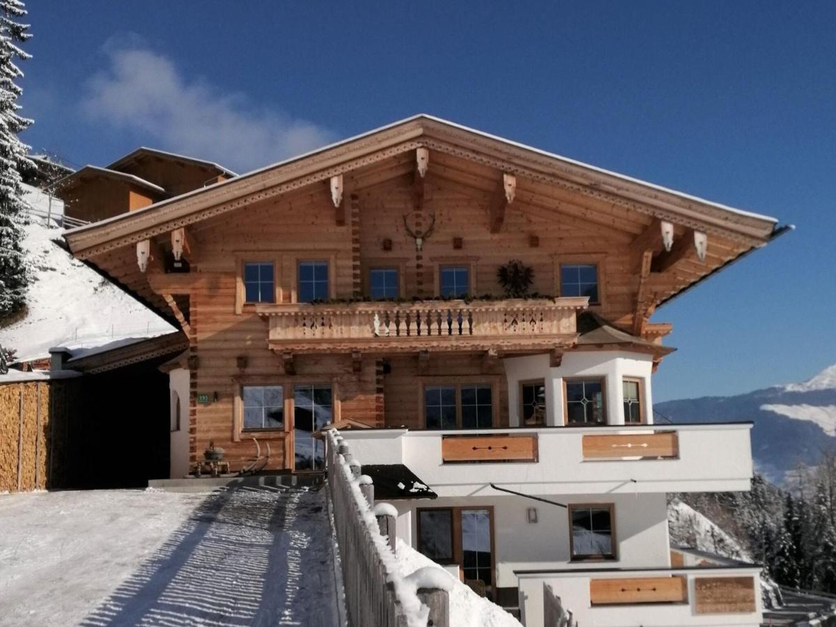 Holiday Flat Schoeser, Fuegen Fuegenberg Exterior foto