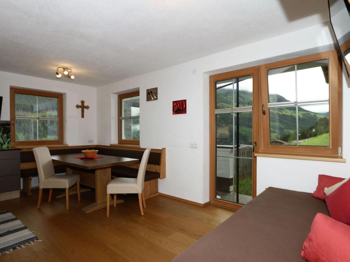 Holiday Flat Schoeser, Fuegen Fuegenberg Exterior foto