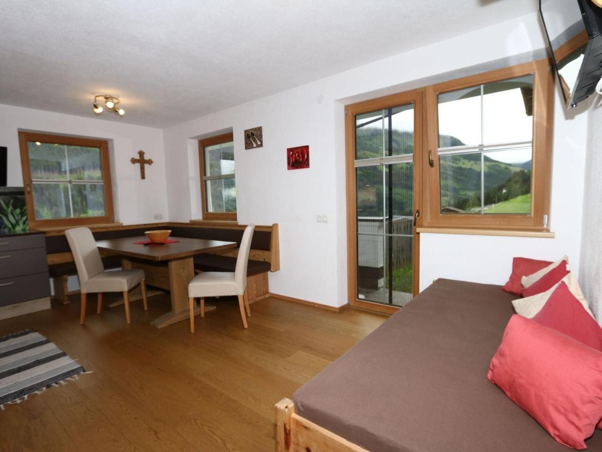 Holiday Flat Schoeser, Fuegen Fuegenberg Exterior foto